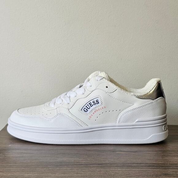 GUESS Women's Sybela Lace Up Round Toe Causal Sneakers Size 11 White NWT - Picture 4 of 7